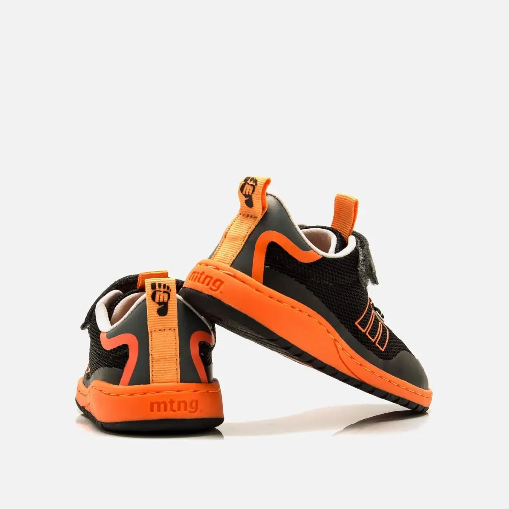Zapatillas respetuosas Mustang - Free Negro/Naranja