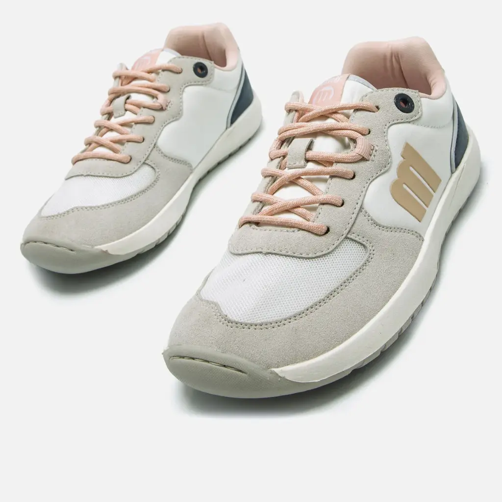 Mustang Adulto Free Aria - Off White (copia)