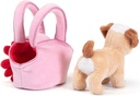 Perrito en bolsa rosa