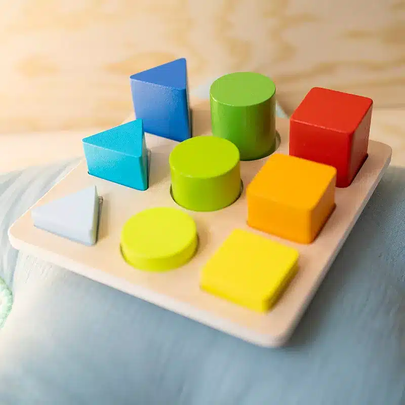 Clasificador colores y formas - Tooky Toy
