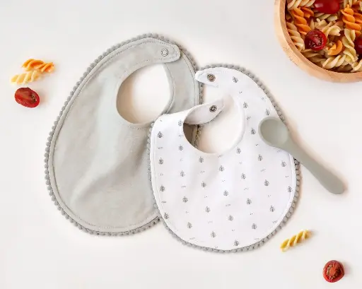 Set Baberos + cuchara Kiokids - Gris